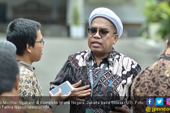 Jokowi Disalahkan di Kasus Andi Arief, Ngabalin Pinjam Istilah Rocky Gerung   - JPNN.COM