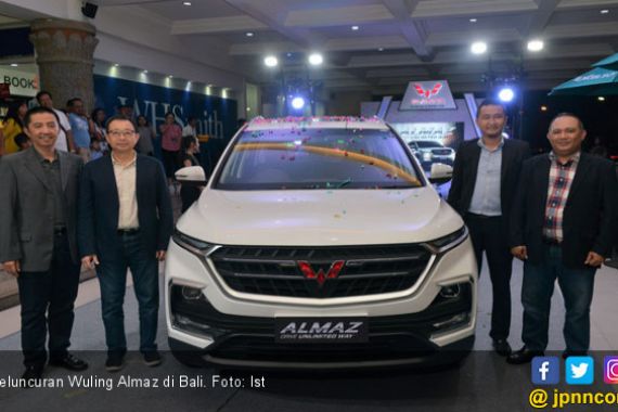 Mengaspal di Bali, Ini Harga Wuling Almaz - JPNN.COM