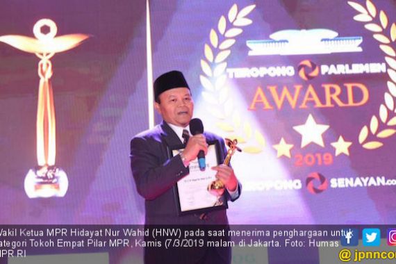 HNW Raih Penghargaan Tokoh 4 Pilar MPR - JPNN.COM