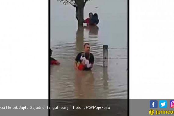 Kisah Heroik Aiptu Sujadi, Selamatkan Anak-Anak Terjebak Banjir 2 Meter - JPNN.COM