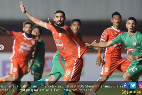 Suporter Akhiri Boikot, PSS Sleman Gunduli Borneo FC - JPNN.COM