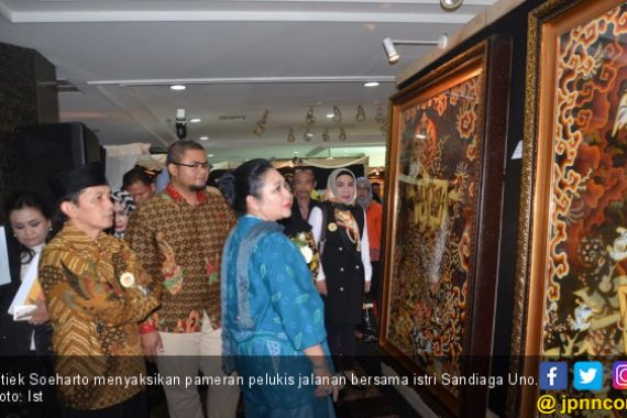 Titiek Soeharto dan Istri Sandiaga Uno Hadiri Pameran Pelukis Jalanan - JPNN.COM