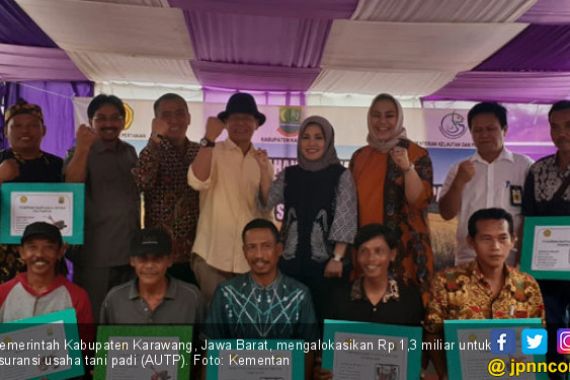 Pemkab Karawang Lindungi Petani dengan Asuransi Pertanian - JPNN.COM