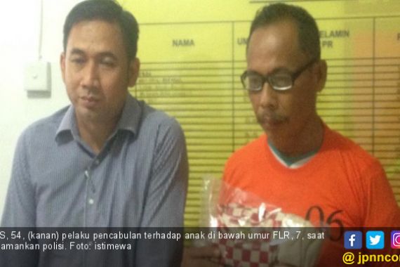 Kakek Pencabul Anak Tetangga Ini Terancam Dihukum 15 Tahun Penjara - JPNN.COM