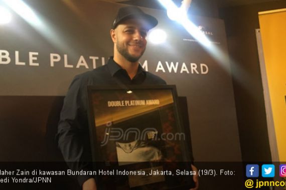Maher Zain Raih Dobel Platinum di Indonesia - JPNN.COM