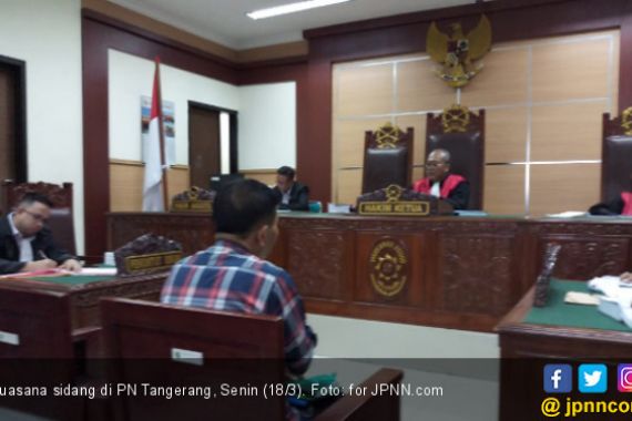 2 Saksi Terdakwa Pencaplokan Aset Pemkab Tangerang Bikin Hakim Kesal - JPNN.COM