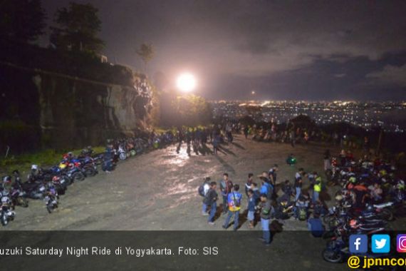 Suzuki Saturday Night Ride Yogyakarta Dibanjiri 700 Bikers - JPNN.COM
