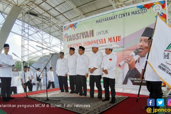 Lantik Pengurus MCM Sulsel, Budi Karya Ingatkan Fungsi Masjid - JPNN.COM