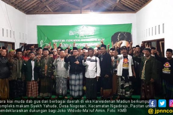 Para Gus Berkumpul di Permakaman, Berikrar Menangkan Jokowi - Ma’ruf di Mataraman - JPNN.COM
