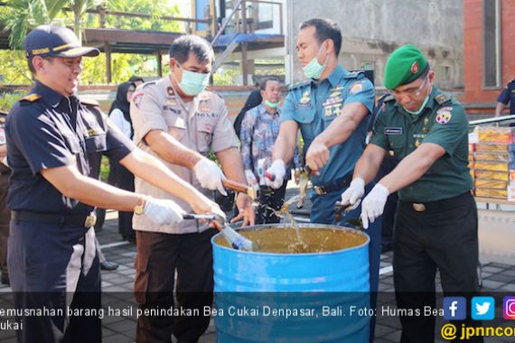 Bea Cukai Denpasar Musnahkan Barang Hasil Penindakan Senilai Rp 1,4 Miliar - JPNN.COM