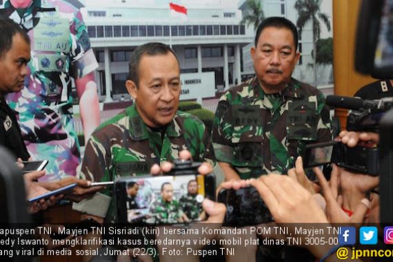 Beredar Video Mobil Plat Dinas 3005-00 di Media Sosial, Begini Penjelasan Danpom TNI - JPNN.COM