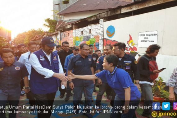 Kampanye Terbuka, Surya Paloh Pilih Masuk ke Lorong-lorong Makassar - JPNN.COM