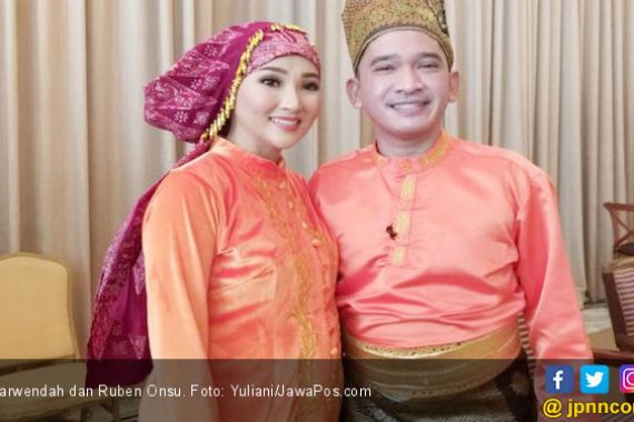 Ruben Onsu Tenang Istri akan Melahirkan di Singapura - JPNN.COM