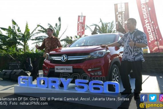 DFSK Glory 560 Resmi Tabuh Genderang Perang ke Honda HRV dkk - JPNN.COM