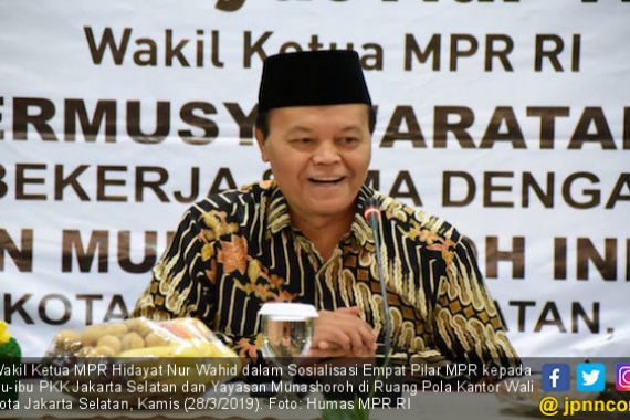 Hidayat Nur Wahid: Jangan Melupakan Peran dan Jasa Ulama - JPNN.COM