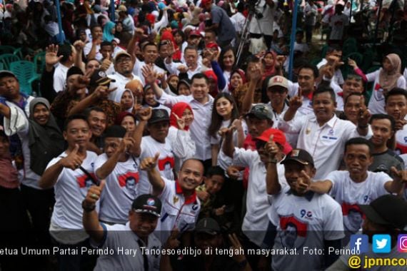 HT: Sejahterakan Masyarakat Kecil Satu-satunya Jalan Majukan Indonesia - JPNN.COM