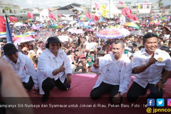 Siti Nurbaya dan Syamsuar Kompak Kampanyekan Nama Jokowi di Riau - JPNN.COM