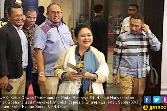 Rasa Puas Mbak Titiek Usai Lihat Prabowo Ladeni Jokowi di Debat Capres - JPNN.COM