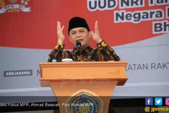 Wakil Ketua MPR Ajak Masyarakat Indonesia Merawat Kemajemukan Bangsa - JPNN.COM