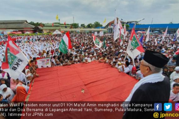 Kampanye Akbar di Madura, Ma'ruf Amin Minta Rakyat Tidak Pilih Orang Lain - JPNN.COM