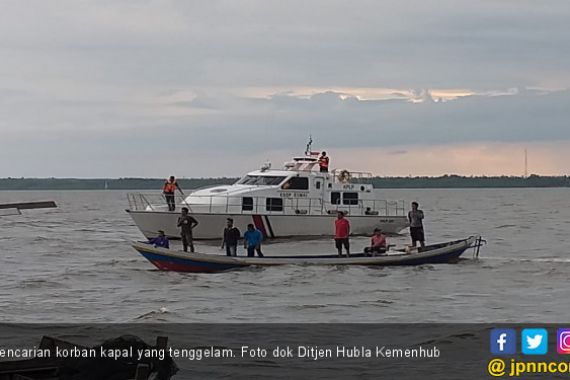 Mencoba Gagalkan Penumpang yang Ingin Bunuh Diri, Tubuh Petugas Ditjen Perhubungan Laut Belum Ditemukan - JPNN.COM