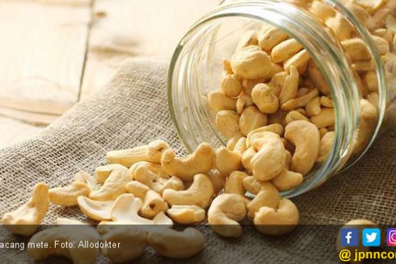 15 Manfaat Mengonsumsi Kacang Mete - JPNN.COM