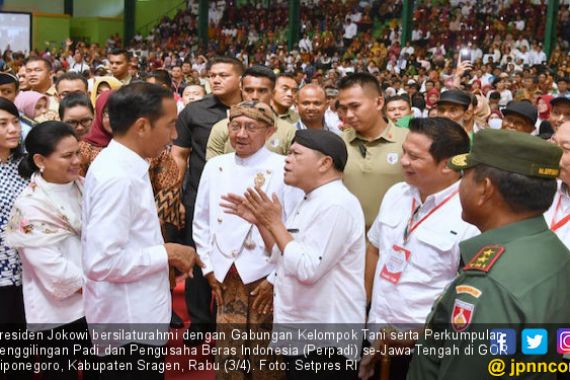 Ini Janji Jokowi Saat Bersilaturahmi dengan Pengusaha Pengilingan Padi - JPNN.COM