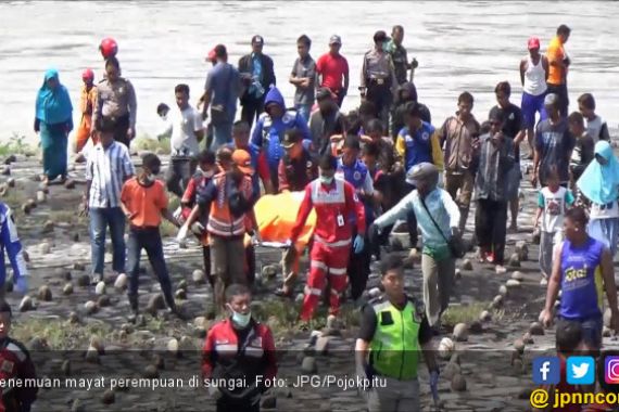 Mayat Perempuan Tanpa Busana Mengambang di Sungai - JPNN.COM