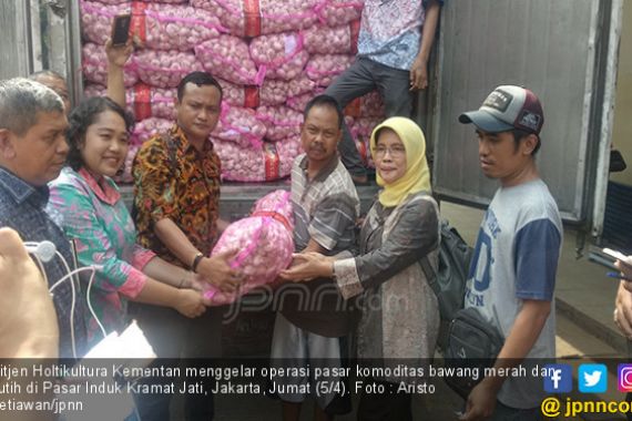 Ditjen Holtikultura Gelar Operasi Pasar Komoditas Bawang Merah dan Putih - JPNN.COM