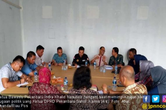 Bawaslu Hentikan Kasus Dugaan Politik Uang Ketua DPRD Pekanbaru - JPNN.COM