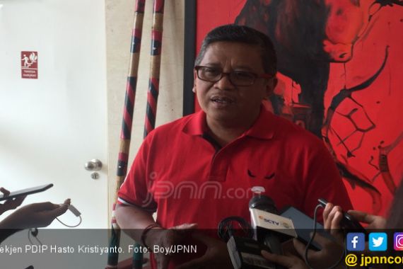 Hasto: Tidak Ada Penumpang Gelap di Kubu Jokowi - Ma'ruf - JPNN.COM