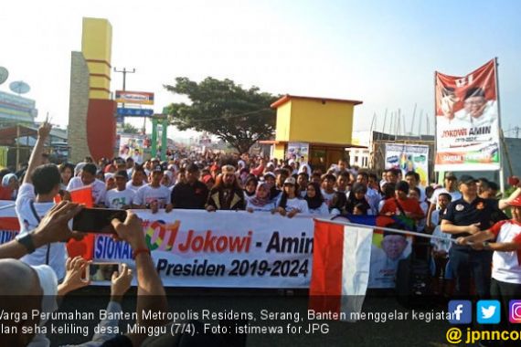 Laksanakan Pesan Jokowi, Ribuan Warga Ikut Jalan Sehat - JPNN.COM