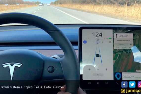 Sistem Autopilot Tesla Bisa Deteksi Lubang di Jalan - JPNN.COM