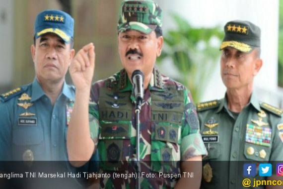 Panglima TNI Ziarah ke Makam Pak Harto dan Ibu Tien - JPNN.COM