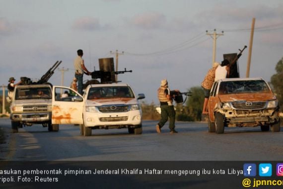 Libya Bergolak, Pasukan Pemberontak Kepung Ibu Kota - JPNN.COM