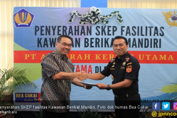 Bea Cukai Pekanbaru Resmikan Fasilitas Kawasan Berikat Mandiri Pertama di Sumatera - JPNN.COM