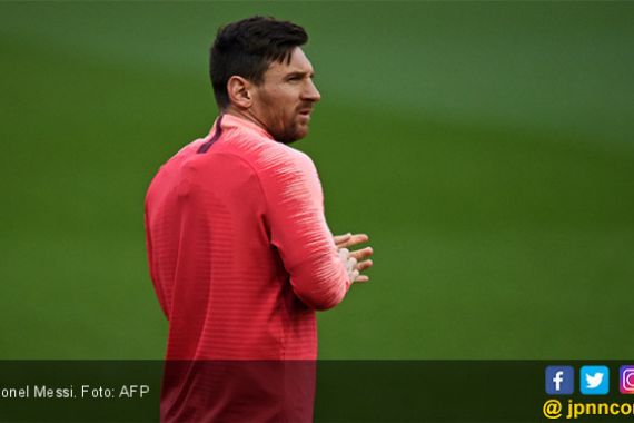 Lionel Messi Dijanjikan 10 Patung Dirinya di Camp Nou - JPNN.COM