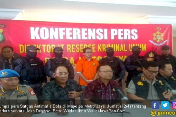 Berbaju Tahanan Dioper ke Jaksa, Jokdri Ogah Bicara - JPNN.COM