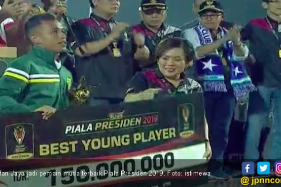 Jadi Pemain Muda Terbaik Piala Presiden 2019, Irfan Jaya: Semoga Bisa Lebih Baik Lagi - JPNN.COM