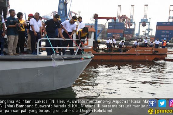 Kolinlamil Pimpin Gerakan Indonesia Bersih di Perairan Teluk Jakarta - JPNN.COM