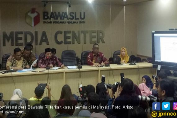 Bawaslu Minta KPU Copot Dua PPLN Kuala Lumpur - JPNN.COM