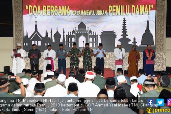TNI Gelar Doa Bersama Lintas Agama Demi Pemilu Damai - JPNN.COM