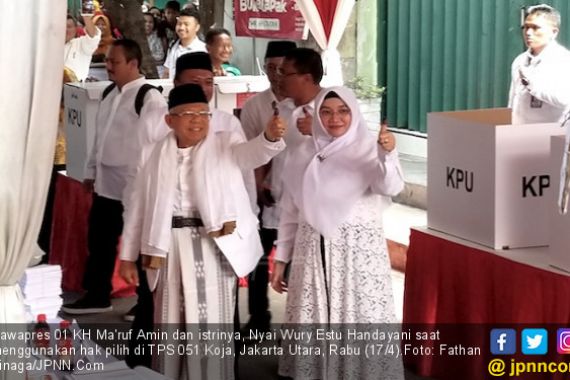 Kiai Ma'ruf Merasa Nikmat Sekali Bisa Mencoblos di Tempat Sendiri - JPNN.COM