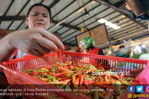 Harga Bahan Pokok Terus Merangkak Naik Jelang Ramadan - JPNN.COM