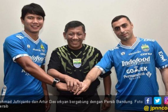 Sudah Gaet Jupe dan Gevorkyan, Persib Masih Cari Pemain Lagi - JPNN.COM