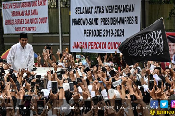Pakar pun Beda Pendapat soal Prabowo Melanggar Konstitusi atau Tidak - JPNN.COM