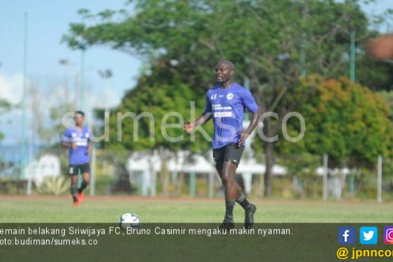 Pemain Naturalisasi asal Kamerun Ini Makin Nyaman di Sriwijaya FC - JPNN.COM
