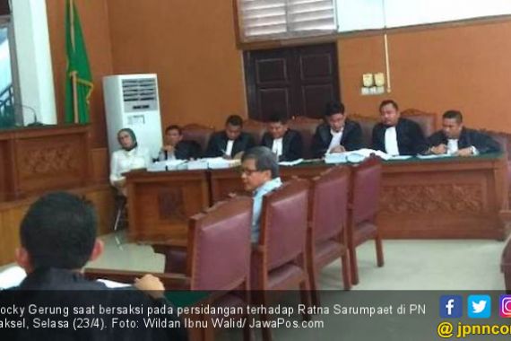 Rocky Gerung Mengaku Jengkel Dibohongi Ratna Sarumpaet - JPNN.COM