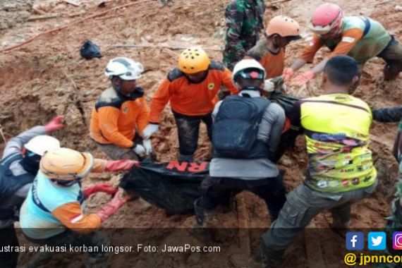Dampak Banjir dan Longsor Bengkulu Meluas, 10 Warga Meninggal - JPNN.COM