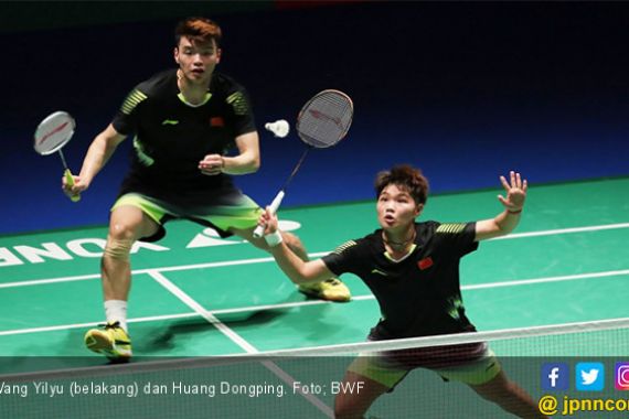 Wang Yilyu / Huang Dongping Back to Back Juara Asia - JPNN.COM